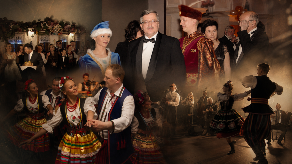 Zespol Folklorystyczny SWATY performing Polish folk dance in traditional costumes